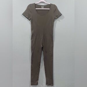 OQQ Ribbed Brown Short Sleeve Jumpsuit, Size L